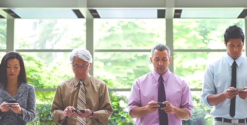 A comunicação interna como experiência social, móvel e colaborativa